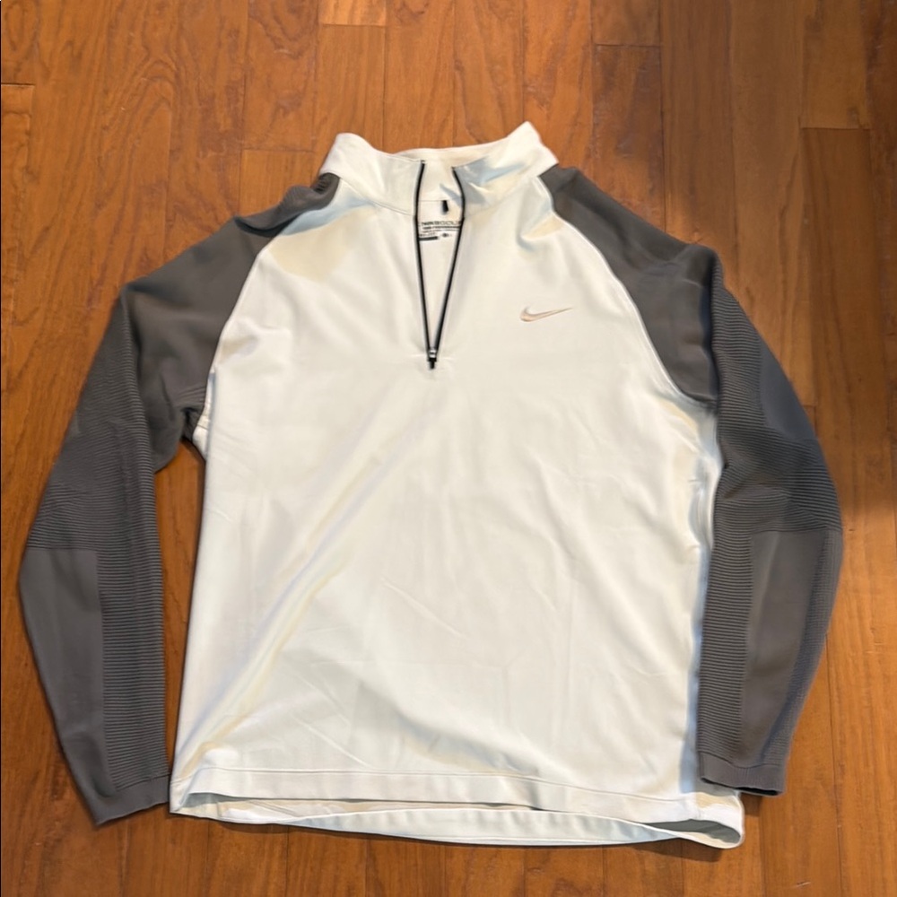 Nike White and Gray Golf performance quarter zip size large